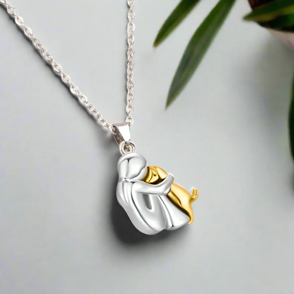 Elin | Timeless Dog Love Pendant